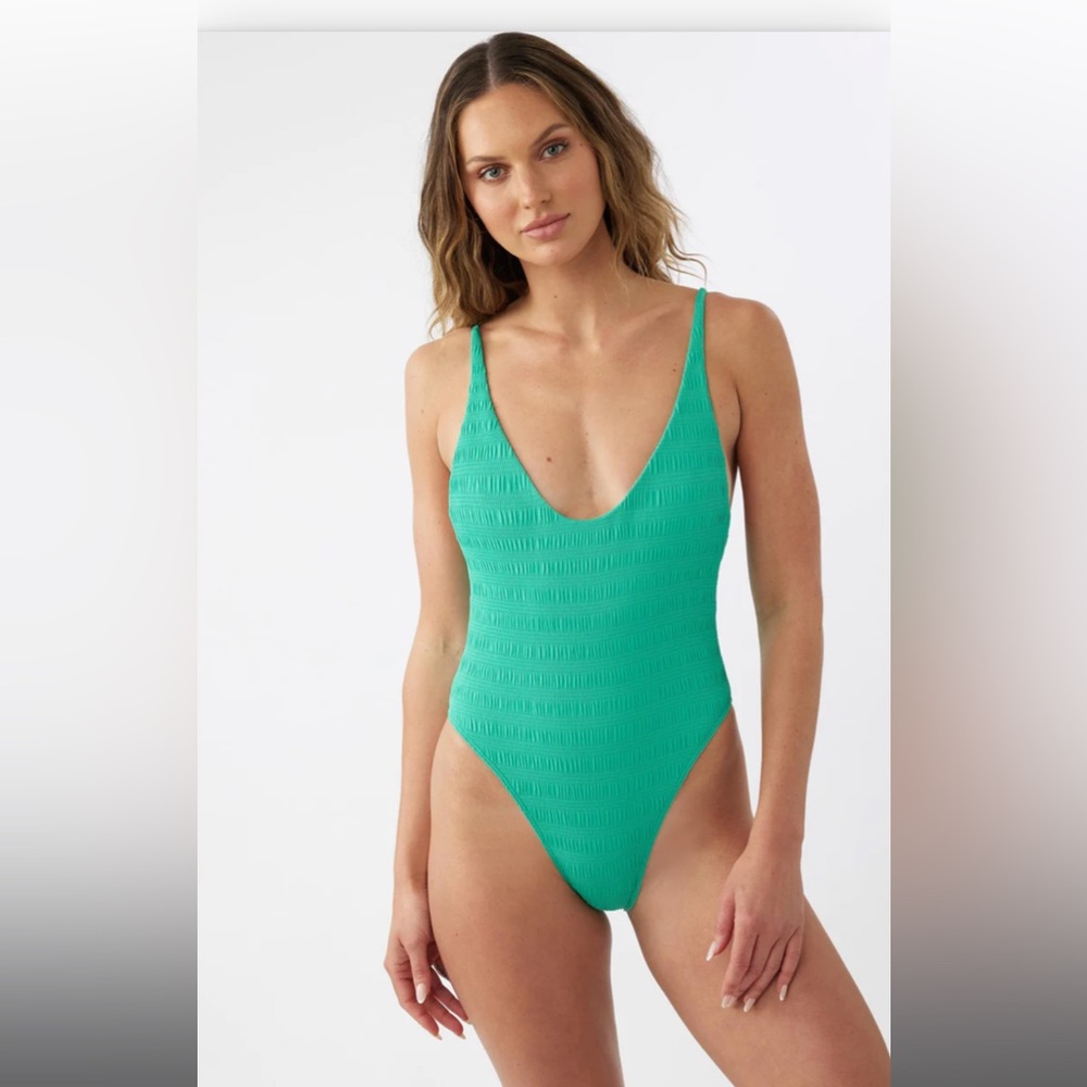 NWT O’neill Saltwater Solids Textured Mykonos One Piece